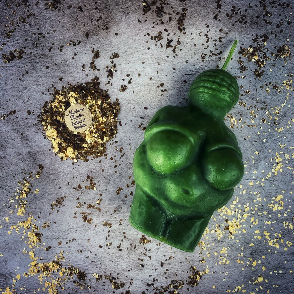 Beeswax Goddess of Willendorf Spell Candle - Feminine Power &amp; Fertility Magic